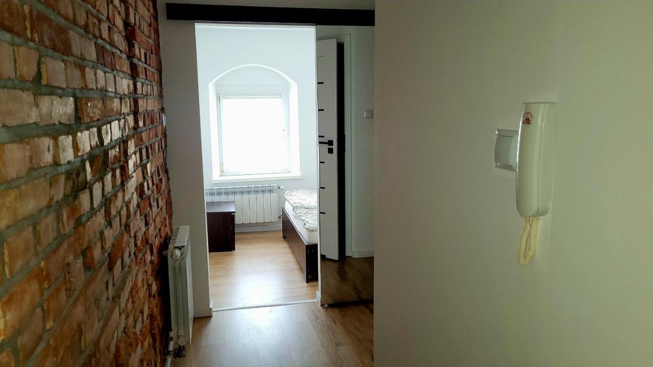 Przytulny Apartament W Centrum Miasta كونتشن المظهر الخارجي الصورة